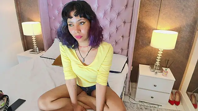 Akane Uwu online show from February 2025 07:44:01 PM