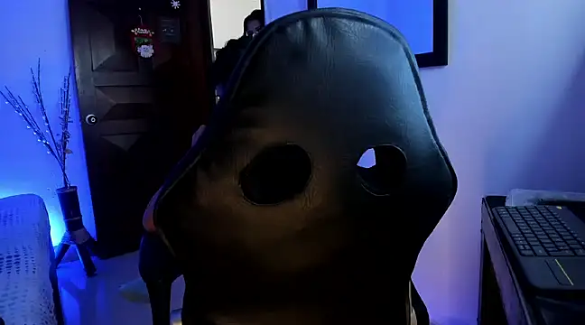 eva ashford online show from December 2024 03:39:01 PM