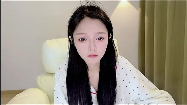 xiaodaibabyy online show from November 2025 08:13:01 AM