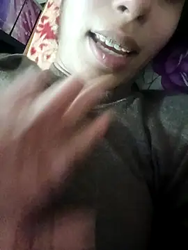 Snapshot of InLero chatting on December 2024 04:57:01 PM InLero online show from December 2024 04:57:01 PM