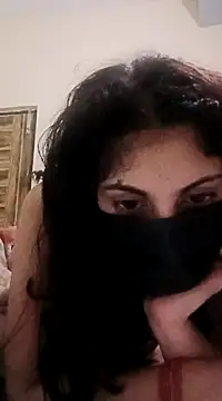 Snapshot of InLero chatting on December 2024 12:20:01 AM InLero online show from December 2024 12:20:01 AM