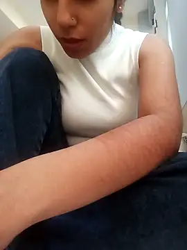 Snapshot of InLero chatting on January 2025 06:52:01 AM InLero online show from January 2025 06:52:01 AM