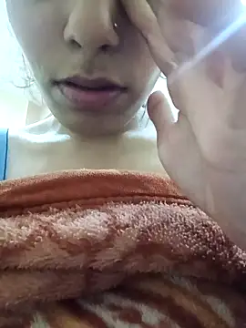 Snapshot of InLero chatting on February 2025 12:00:01 PM InLero online show from February 2025 12:00:01 PM