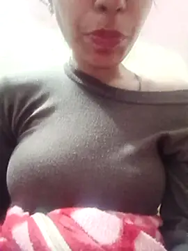 Snapshot of InLero chatting on February 2025 03:27:01 AM InLero online show from February 2025 03:27:01 AM