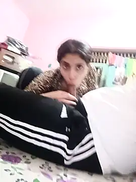 Snapshot of InLero chatting on February 2025 11:57:02 AM InLero online show from February 2025 11:57:02 AM