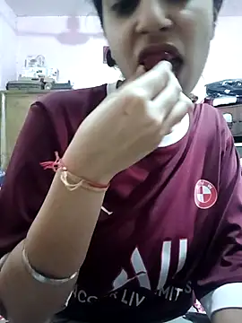 Snapshot of InLero chatting on February 2025 08:47:02 AM InLero online show from February 2025 08:47:02 AM