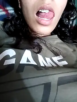 Snapshot of InLero chatting on March 2025 06:53:01 AM InLero online show from March 2025 06:53:01 AM