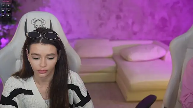 Snapshot of Julia__Star_ chatting on March 2025 11:31:01 AM Julia Star online show from March 2025 11:31:01 AM