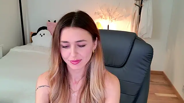 Sophie Enzo online show from February 2025 10:14:01 PM