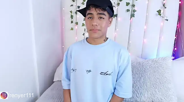 kiing azahell online show from January 2025 03:22:01 AM