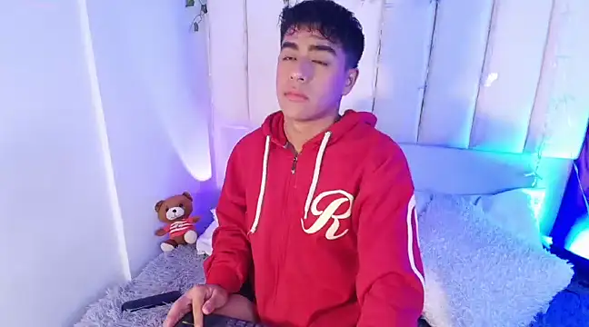 kiing azahell online show from January 2025 01:24:01 AM