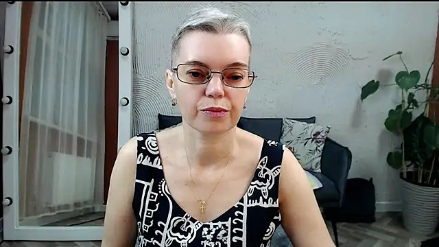 Cutie Erikaa1 online show from November 2025 02:45:02 AM