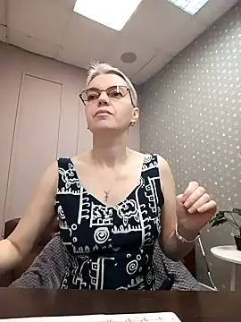 Cutie Erikaa1 online show from December 2025 02:41:02 AM