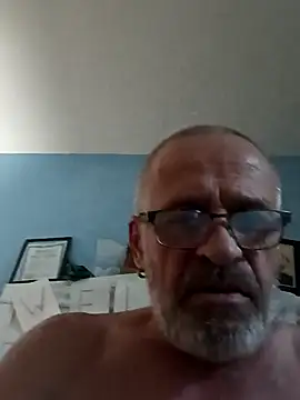 Snapshot of geilerschwanz64 chatting on January 2025 06:20:02 AM geilerschwanz64 online show from January 2025 06:20:02 AM