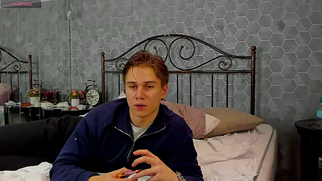 Marcus Swampov online show from December 2024 05:10:01 PM