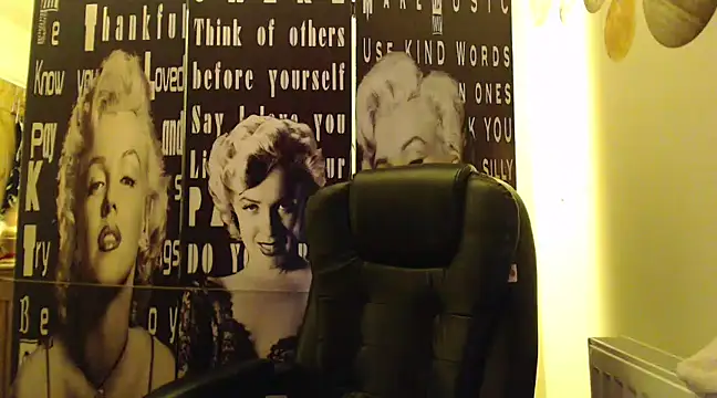 BettyDavisX online show from December 2024 12:11:02 AM