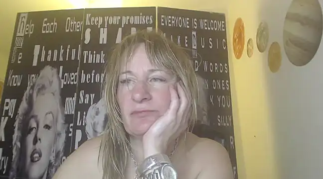 BettyDavisX online show from December 2024 03:18:02 AM