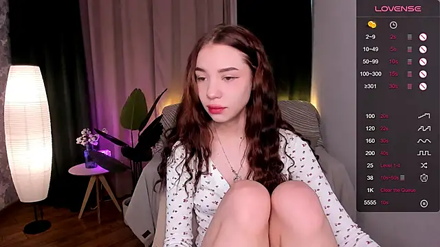 Snapshot of MilliBrown_ chatting on February 2025 06:15:01 AM MilliBrown online show from February 2025 06:15:01 AM