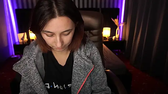 Snapshot of Roxy_Rayy chatting on December 2024 08:55:01 PM Roxy Rayy online show from December 2024 08:55:01 PM