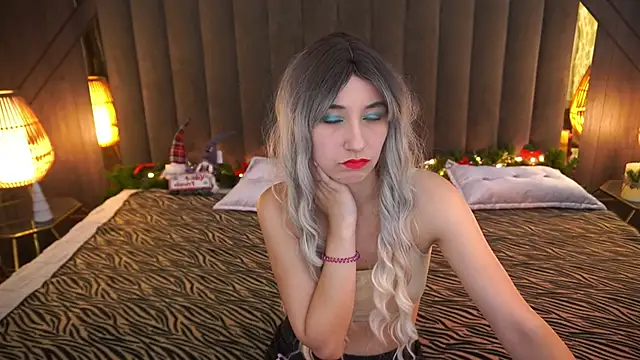 Snapshot of Roxy_Rayy chatting on January 2025 08:24:01 PM Roxy Rayy online show from January 2025 08:24:01 PM