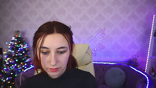 Snapshot of Roxy_Rayy chatting on January 2025 10:52:01 PM Roxy Rayy online show from January 2025 10:52:01 PM