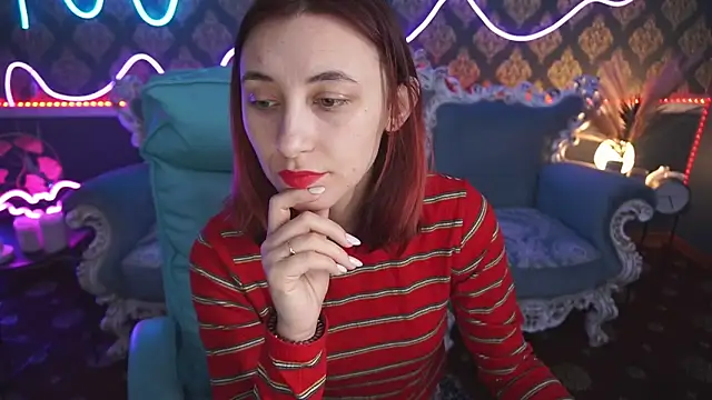 Snapshot of Roxy_Rayy chatting on February 2025 06:43:01 AM Roxy Rayy online show from February 2025 06:43:01 AM