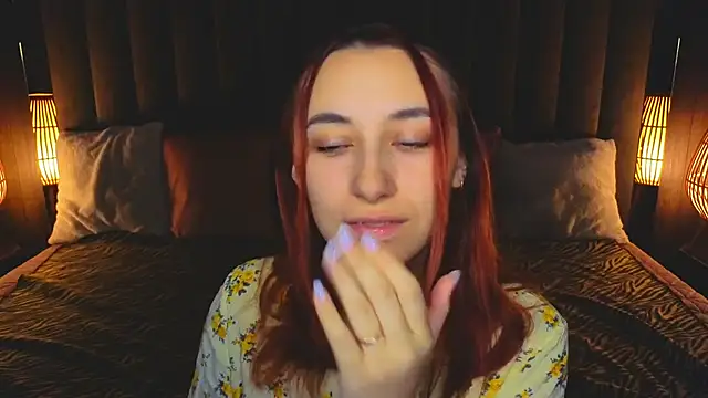 Snapshot of Roxy_Rayy chatting on October 2025 06:13:01 AM Roxy Rayy online show from October 2025 06:13:01 AM