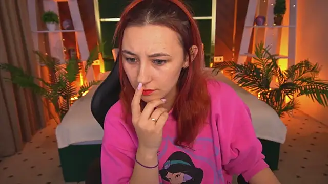 Snapshot of Roxy_Rayy chatting on November 2025 03:25:01 PM Roxy Rayy online show from November 2025 03:25:01 PM