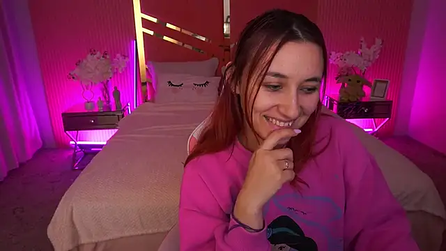 Snapshot of Roxy_Rayy chatting on November 2025 03:04:01 PM Roxy Rayy online show from November 2025 03:04:01 PM