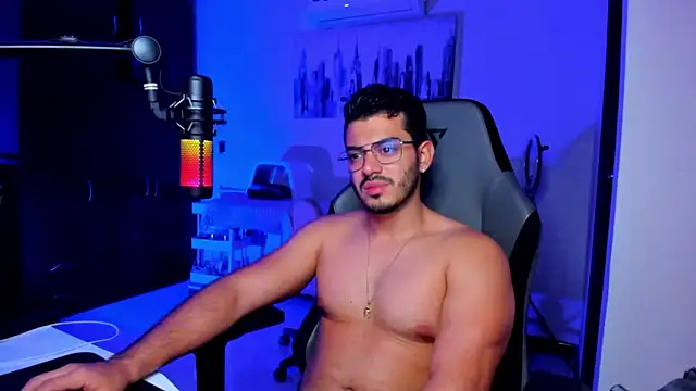 BrunoD31 online show from November 2025 04:25:02 AM