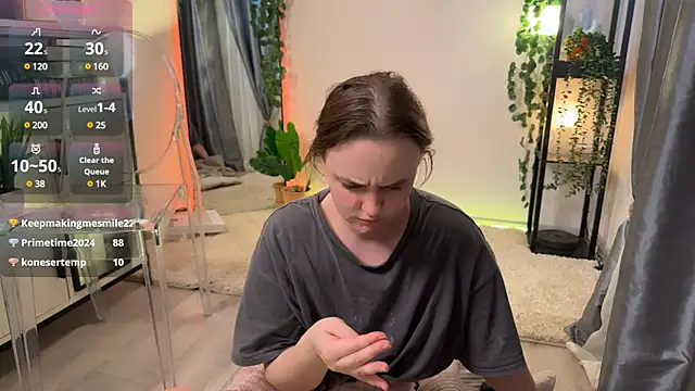 Lella Ryann  online show from March 2025 04:01:01 AM