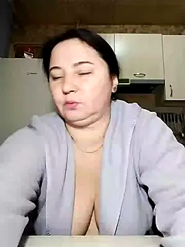 Holly-69 online show from January 2025 10:13:02 PM