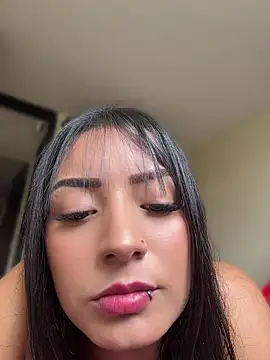 missycanoo online show from April 2026 08:23:01 PM