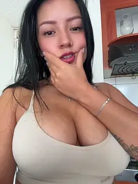 Snapshot of missycanoo chatting on May 2026 03:29:01 PM missycanoo online show from May 2026 03:29:01 PM
