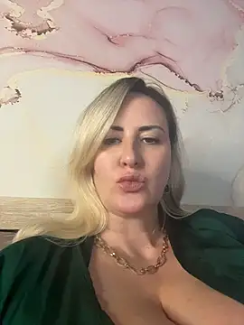LanaShockk online show from July 2026 10:01:02 PM