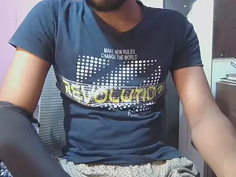 KissesBoyAD online show from September 2025 05:04:01 PM