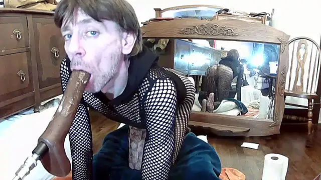 MaxJr8008 online show from November 2025 08:48:02 AM