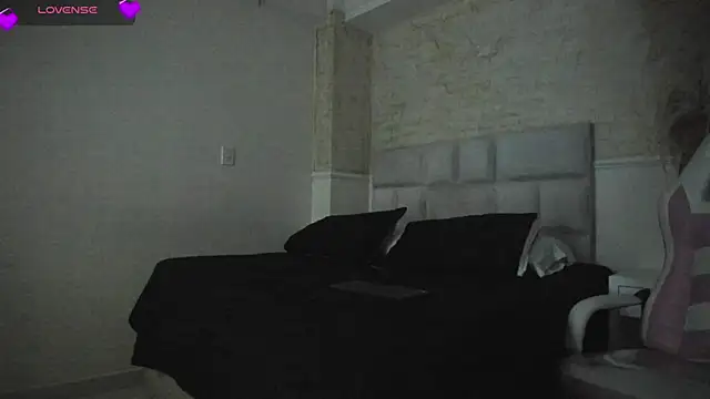JulietaKane online show from July 2026 08:44:01 PM
