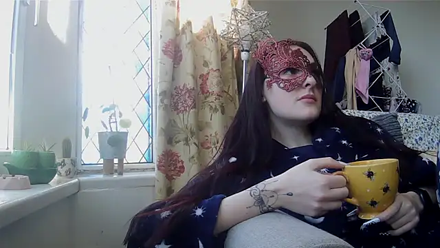 LexiSnowUK online show from March 2026 10:07:02 AM