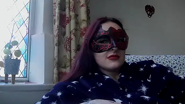 LexiSnowUK online show from April 2026 08:39:01 AM