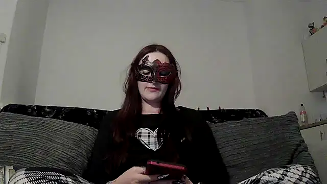LexiSnowUK online show from July 2026 08:33:02 PM