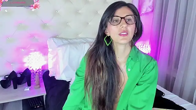  jade white  online show from March 2025 03:41:01 PM