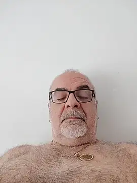 Satiro Sevilla online show from April 2026 02:16:02 PM