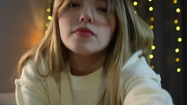 norakisses online show from February 2025 04:58:02 PM