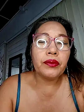 Snapshot of anniecoopeer chatting on January 2025 11:37:02 AM anniecoopeer online show from January 2025 11:37:02 AM