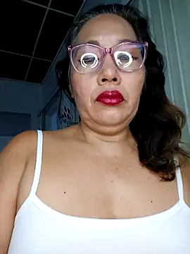 Snapshot of anniecoopeer chatting on February 2025 12:12:01 PM anniecoopeer online show from February 2025 12:12:01 PM