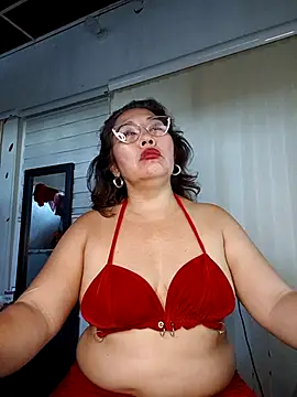 Snapshot of anniecoopeer chatting on October 2025 10:21:01 PM anniecoopeer online show from October 2025 10:21:01 PM