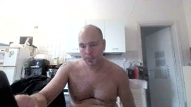 Ichigo897 Pika online show from April 2026 05:28:01 PM