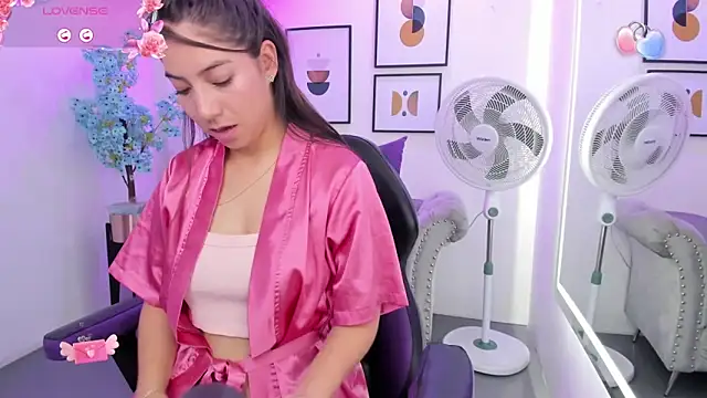 Ema louis  online show from February 2025 04:50:02 PM