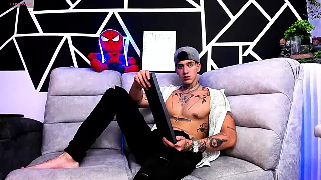 JUSTIN FULLER1 online show from March 2025 12:27:02 AM